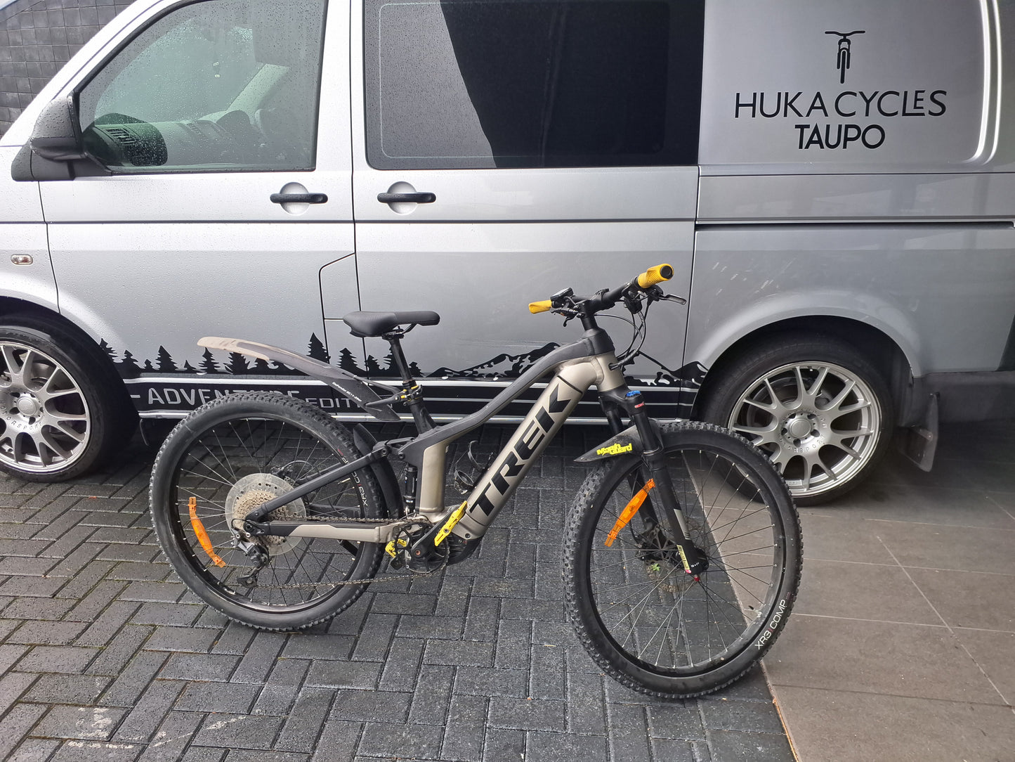 Sell on Behalf Trek Powerfly FS4