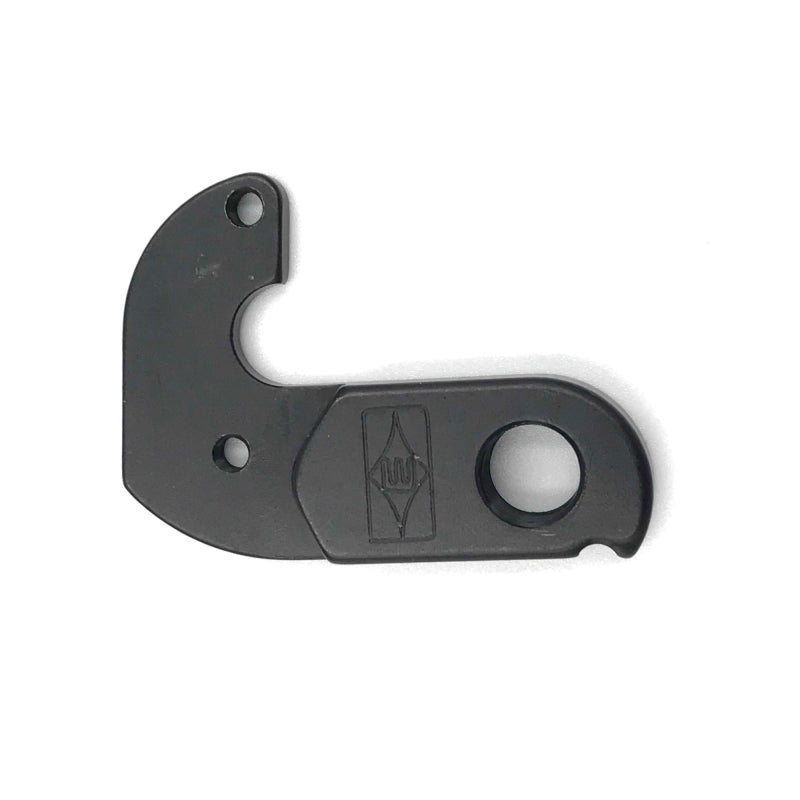 Avanti Hanger #25