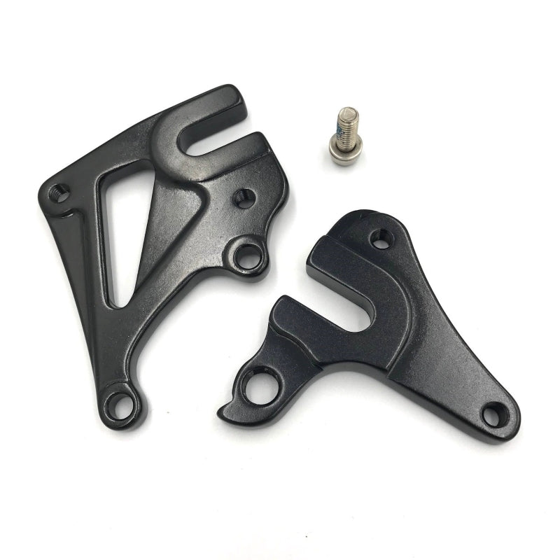 Avanti Hanger #29